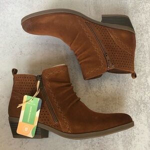 Earth Origins Ankle Boot Suede Leather Colette Cheryl Cognac Brown Size 8